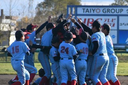 ３年連続５度目優勝東１６丁目フリッパーズ 準V旭稜 