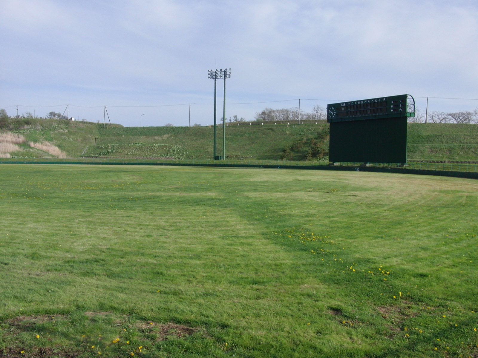 様似町観音山スポーツ公園球場1