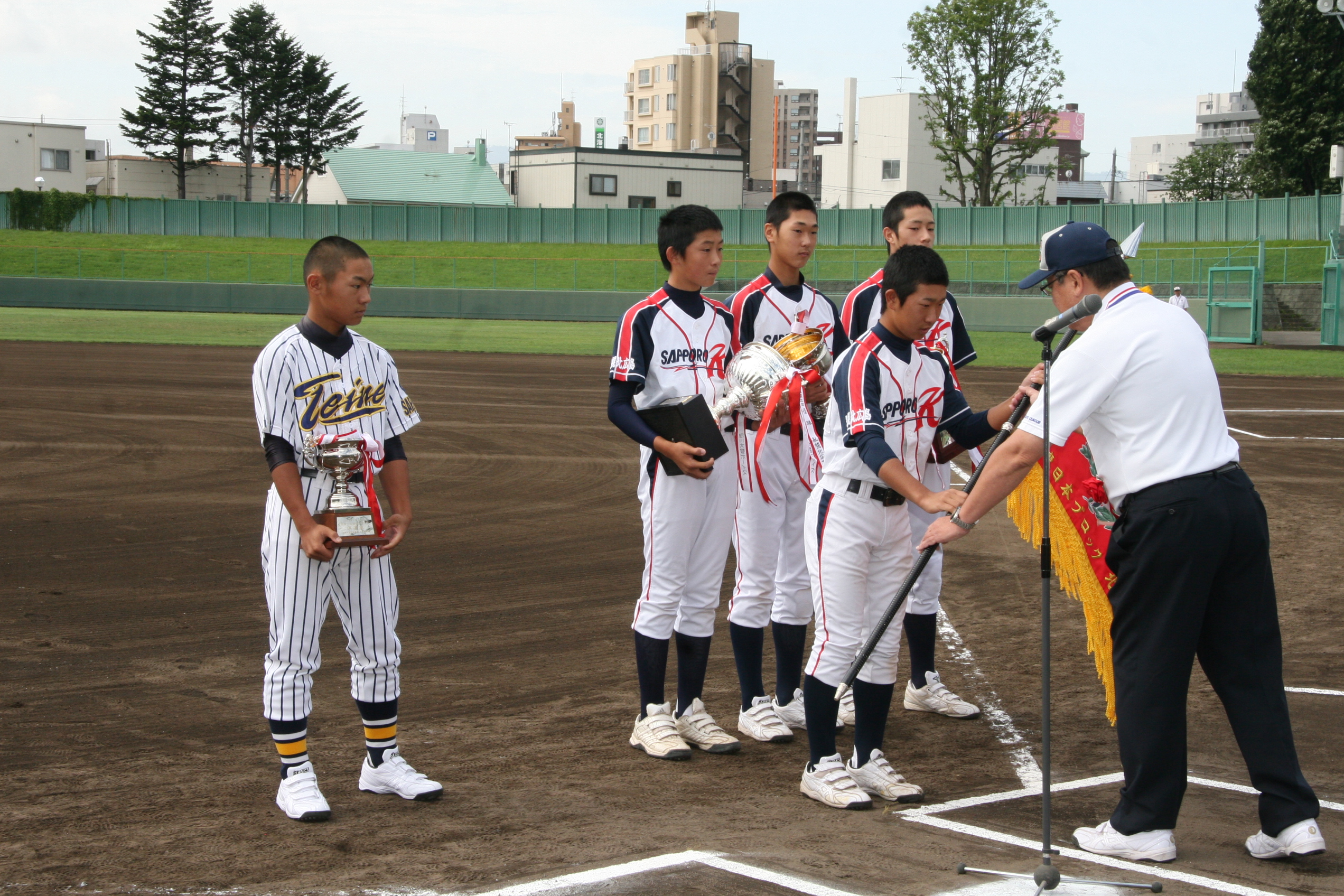 春、秋ダブルタイトルを狙うニュースターズ