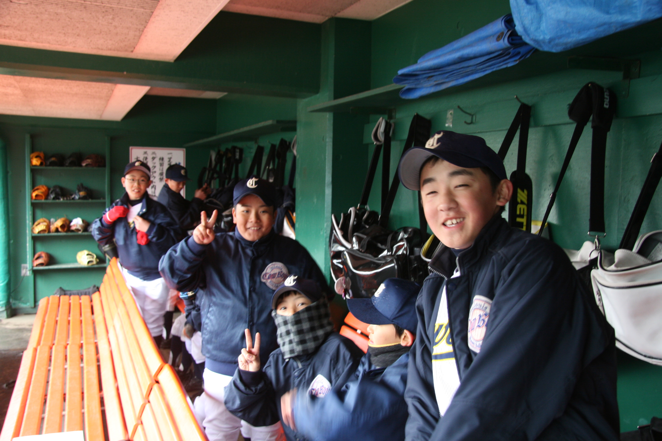開幕試合前の平岡ナイン