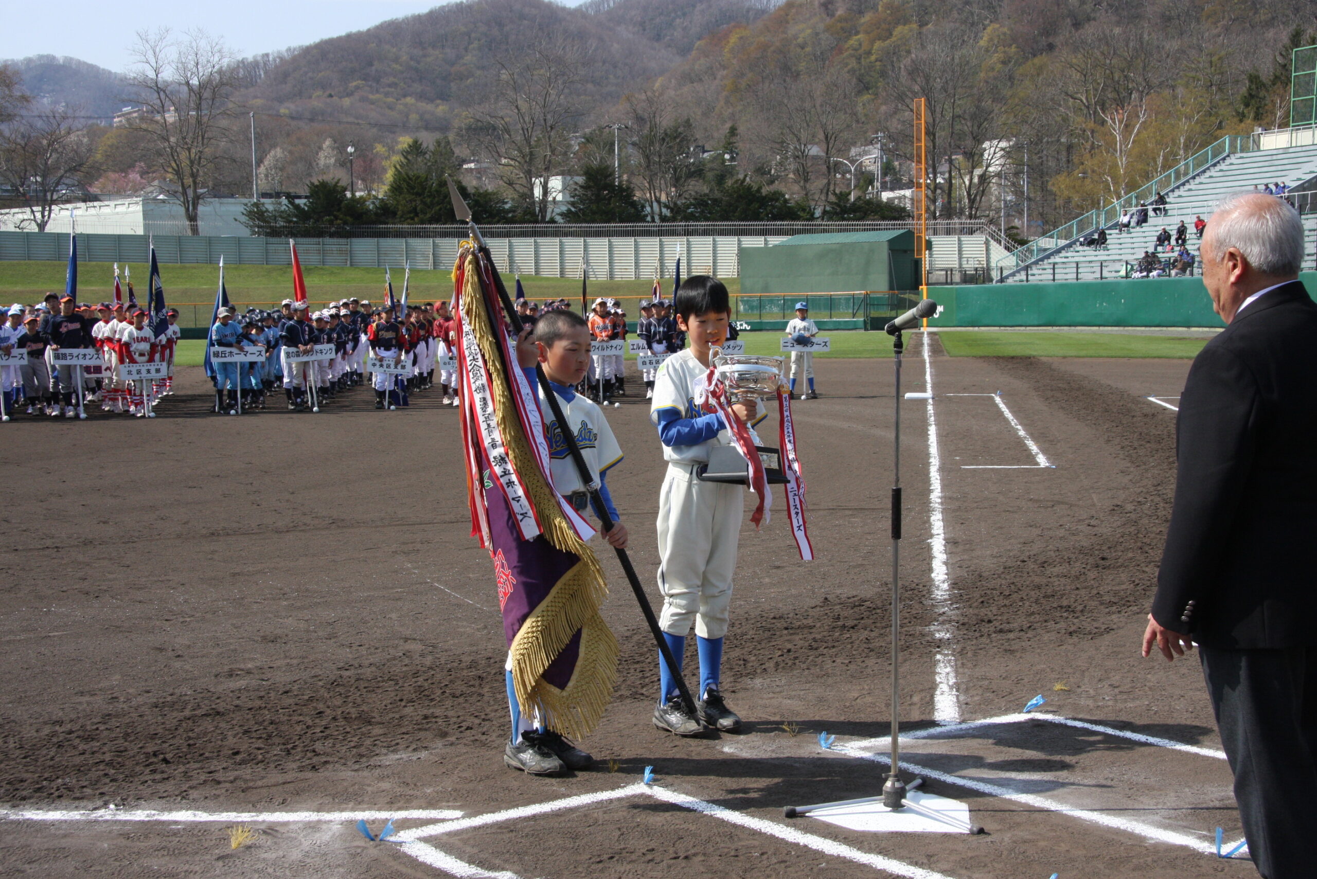 前年度優勝のニュースターズ