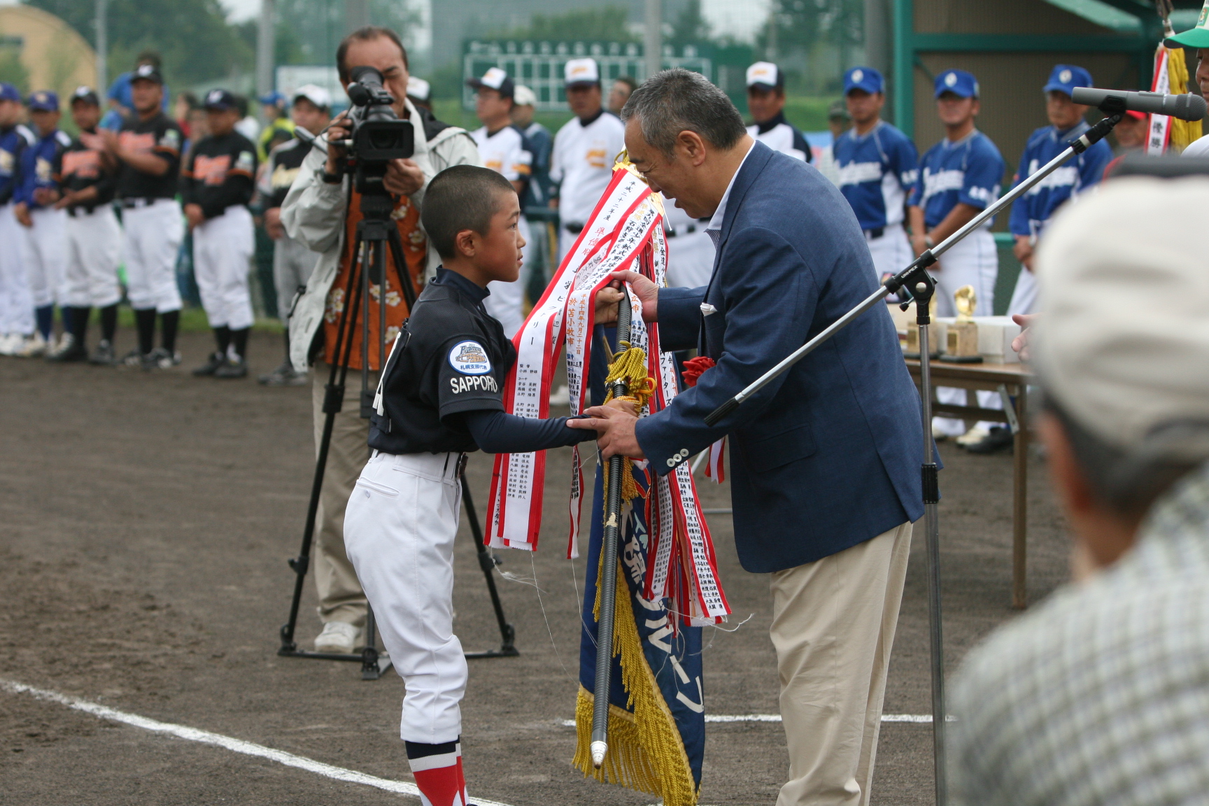 準優勝旗返還