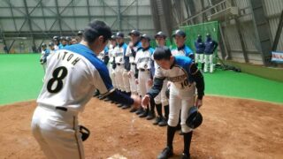 発行人、日本ハム屋内練習場に出没。 