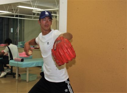 けがを治して剛速球復活！旭川大の松村さん 