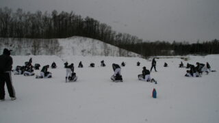 今週は、雪上ノックを取材した。 