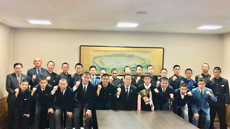 旭川北稜球団、旭川市長に表敬訪問 