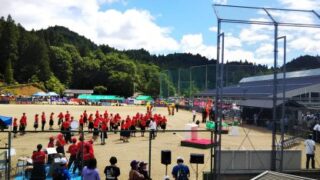 雨の為、あすに順延＜高野山旗＞ 