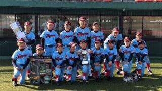 東１６丁目フリッパーズ、釧路で２連覇飾る！ 