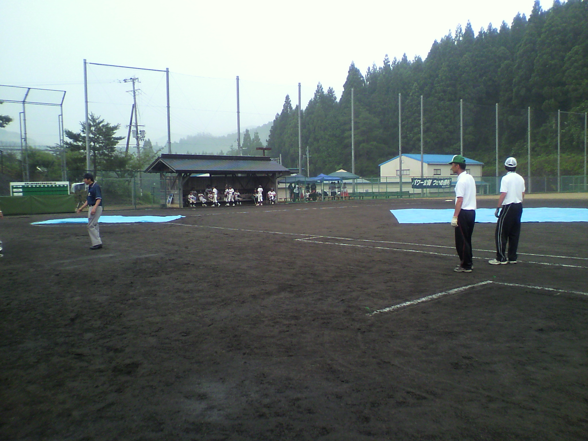 夕立に見舞われた高野山