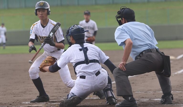 旭川大雪ボーイズ５年連続V　準V札幌豊平 