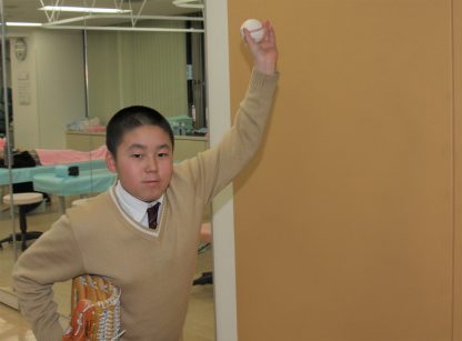 けがなんの！札幌大谷シニアの大場君 