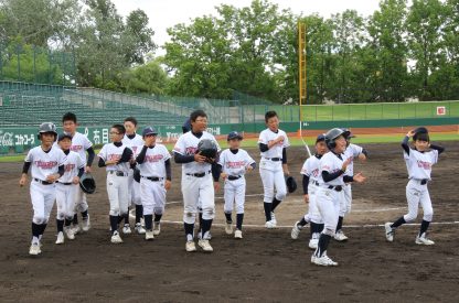 静内ホワイト、大逆転で2回戦進出！　拓勇初戦で涙＜南大会＞ 