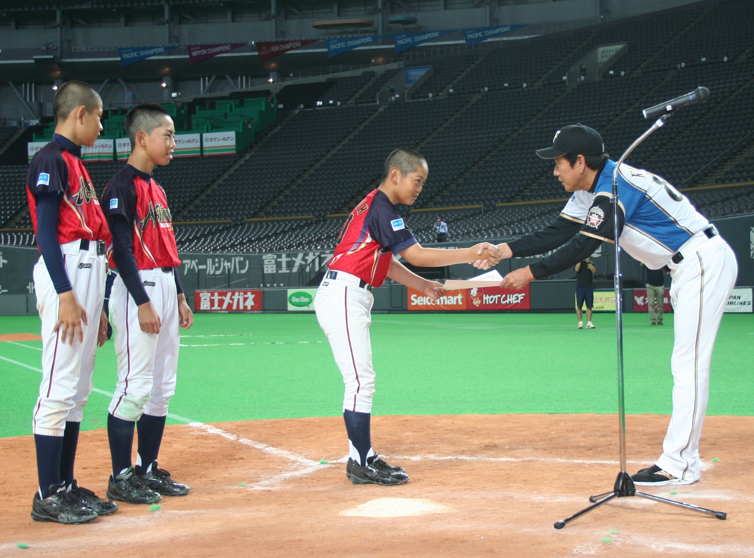 ストライク・F王座準優勝表彰