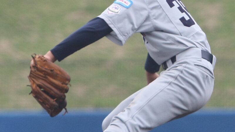 6日、夕張平和球場＜マツダボール旗＞ 