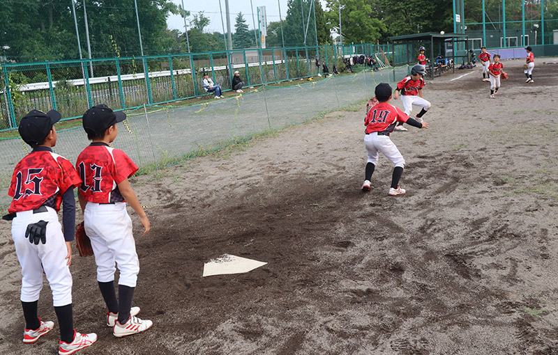 低学年はランダンプレーを繰り返し行っていた。