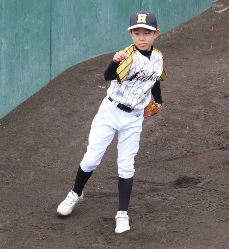 先発、再びマウンドに戻った佐々木投手（日高選抜）